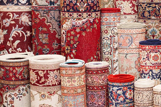 چرا فرش من رنگ‌پریدگی پیدا کرده؟ ۵ دلیل اصلی و راه‌حل